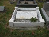 image of grave number 932886